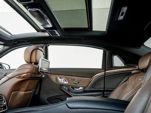 Used 2016 Mercedes-Benz Maybach S 600 image 16