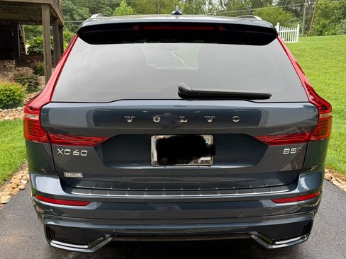 Used 2025 Volvo XC60 B5 Ultra w/ Protection Package Premier AWD/4WD image 2