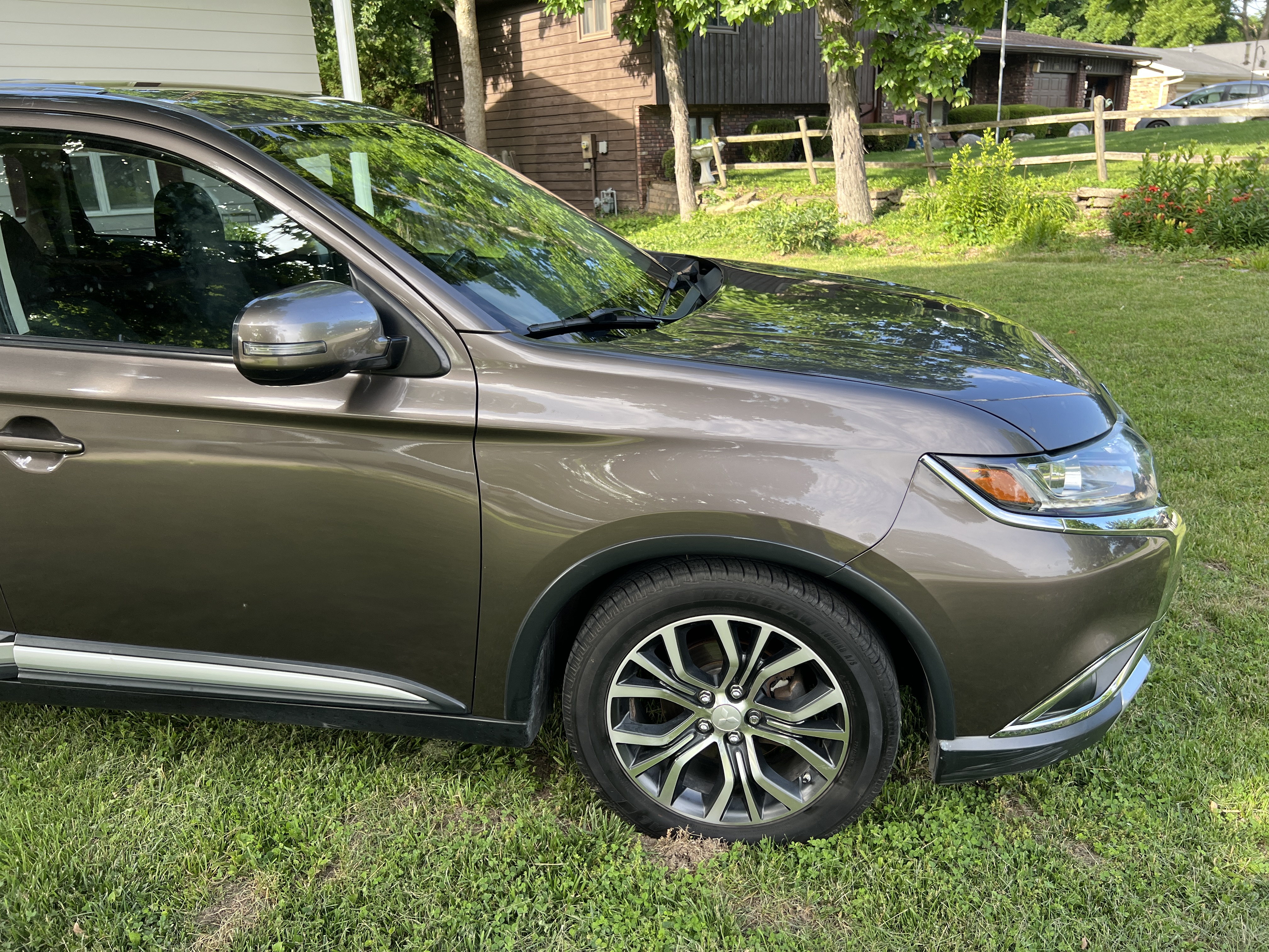 Used 2016 Mitsubishi Outlander SE AWD/4WD image 6
