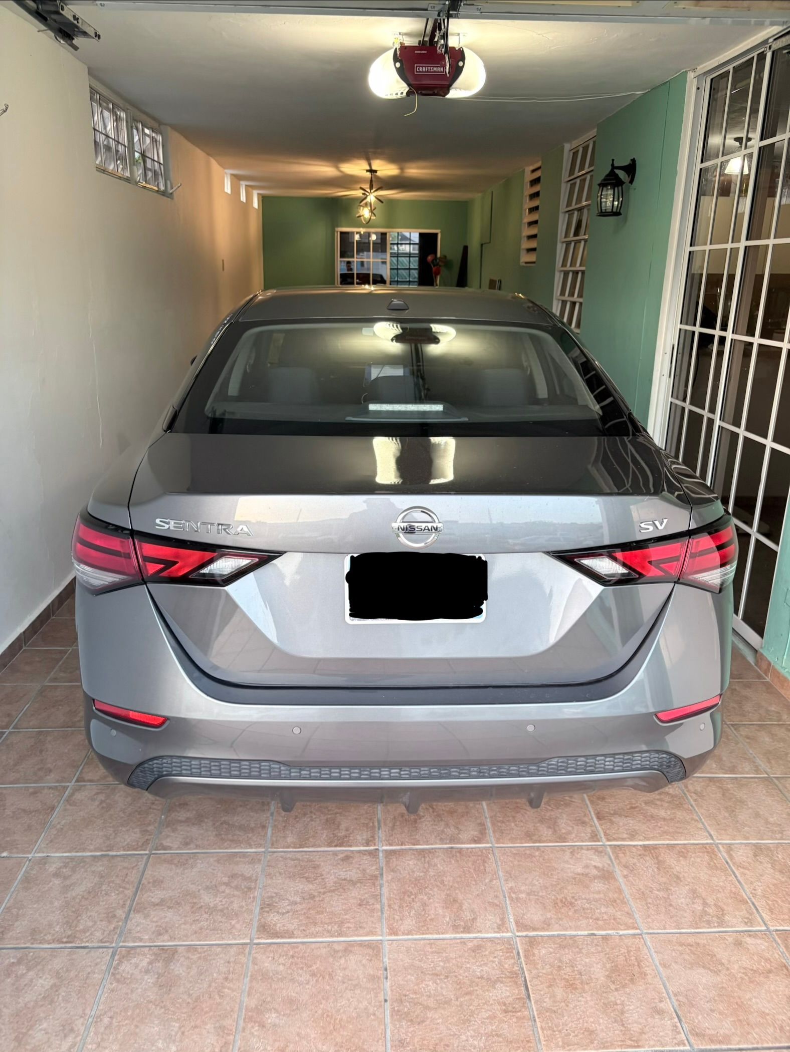 Used 2022 Nissan Sentra SV FWD image 2