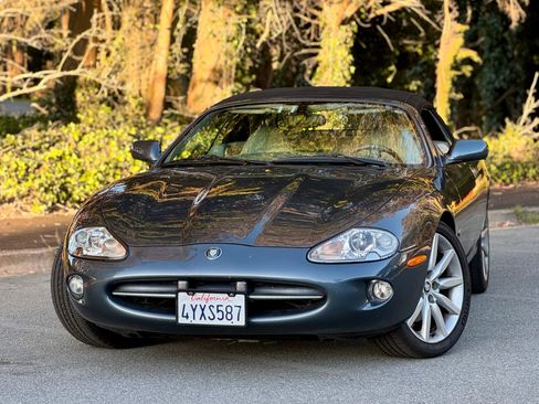 Used 2000 Jaguar XK8 Convertible image 5