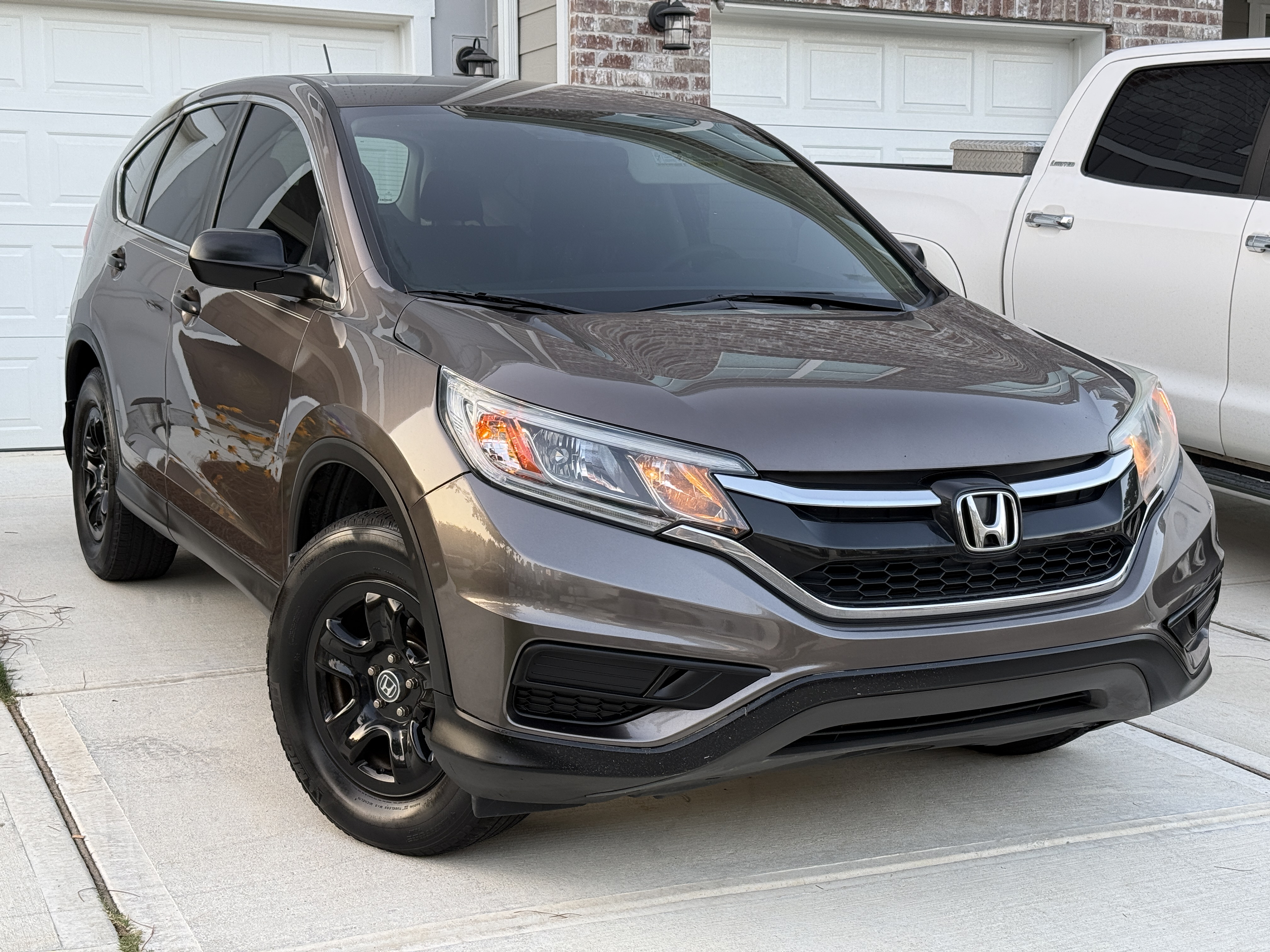 Used 2015 Honda CR-V LX image 4