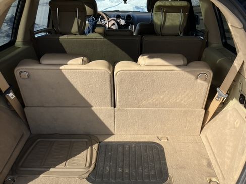 Used 2011 Mercedes-Benz GL 450 4MATIC image 4