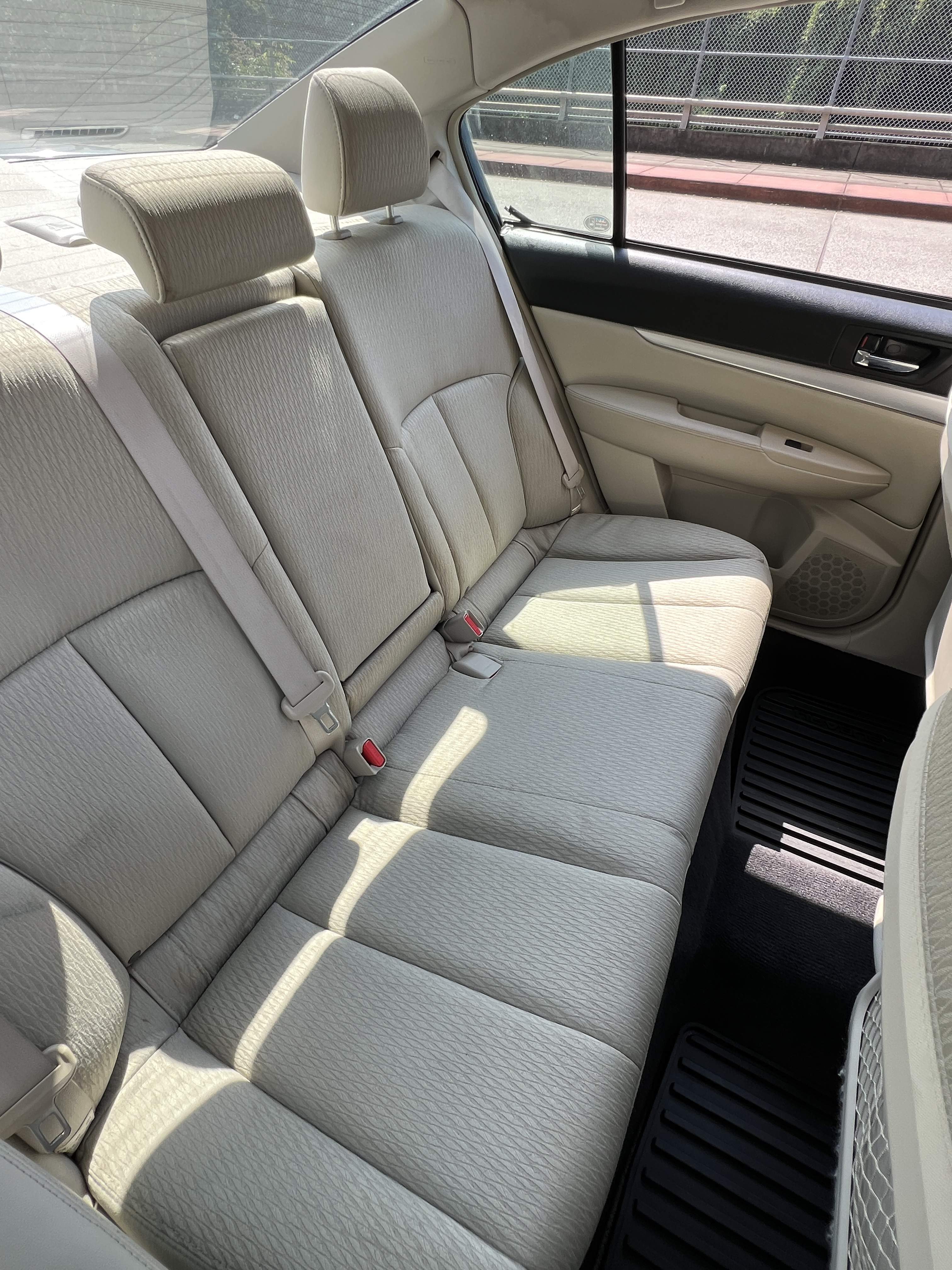 Used 2011 Subaru Legacy 2.5i Premium AWD/4WD image 13