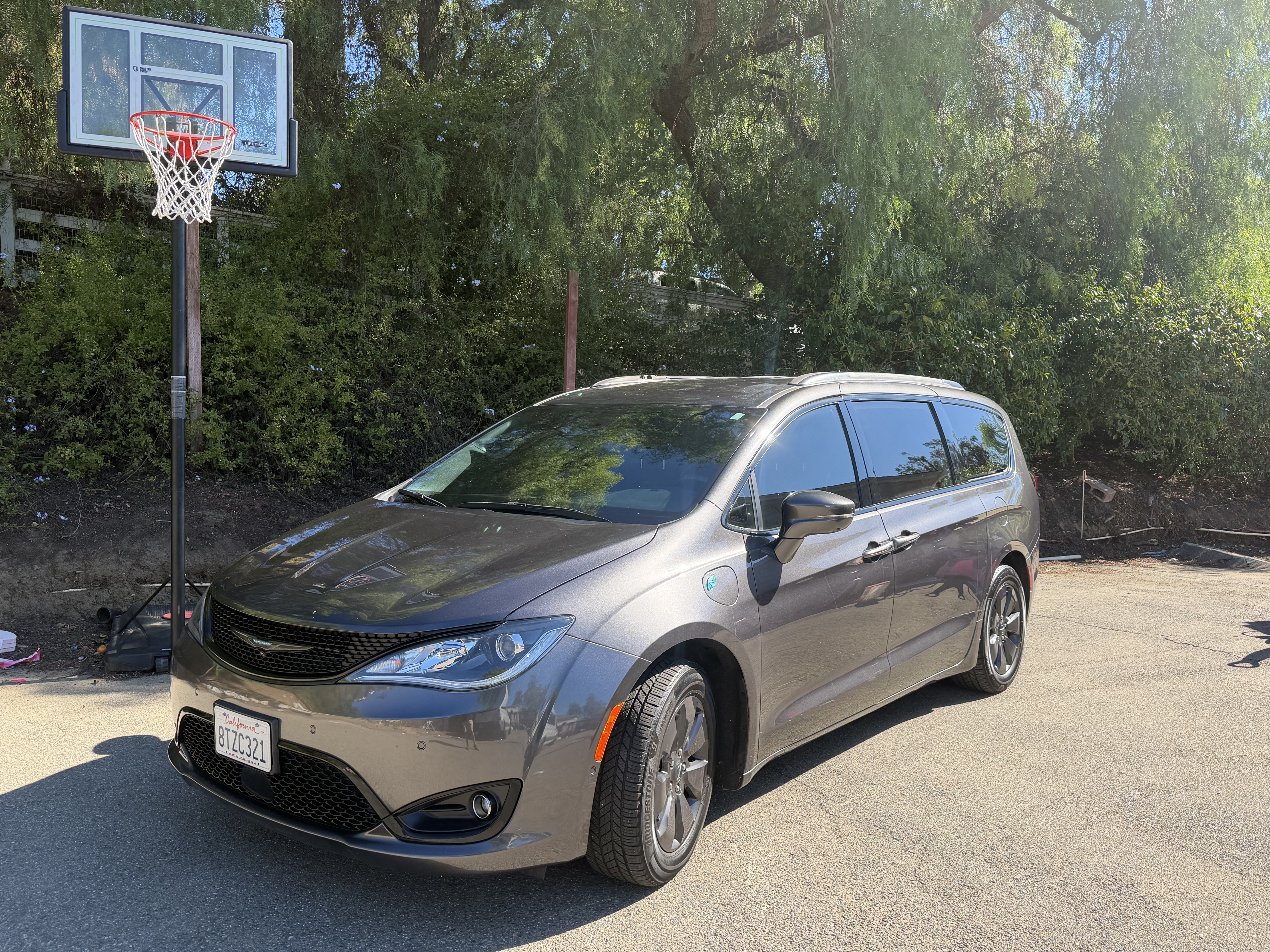 Used 2020 Chrysler Pacifica Limited w/ Advanced Safetytec Group FWD image 5
