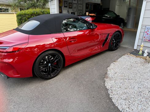 Used 2025 BMW Z4 M40i w/ Edition image 4