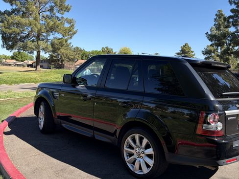 Used 2013 Land Rover Range Rover Sport HSE LUX w/ Luxury Interior Pkg image 6