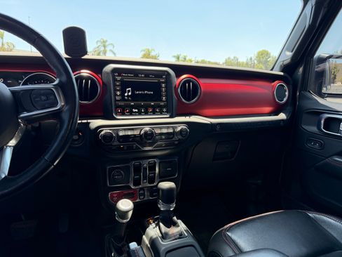 Used 2021 Jeep Wrangler Unlimited Rubicon AWD/4WD image 23