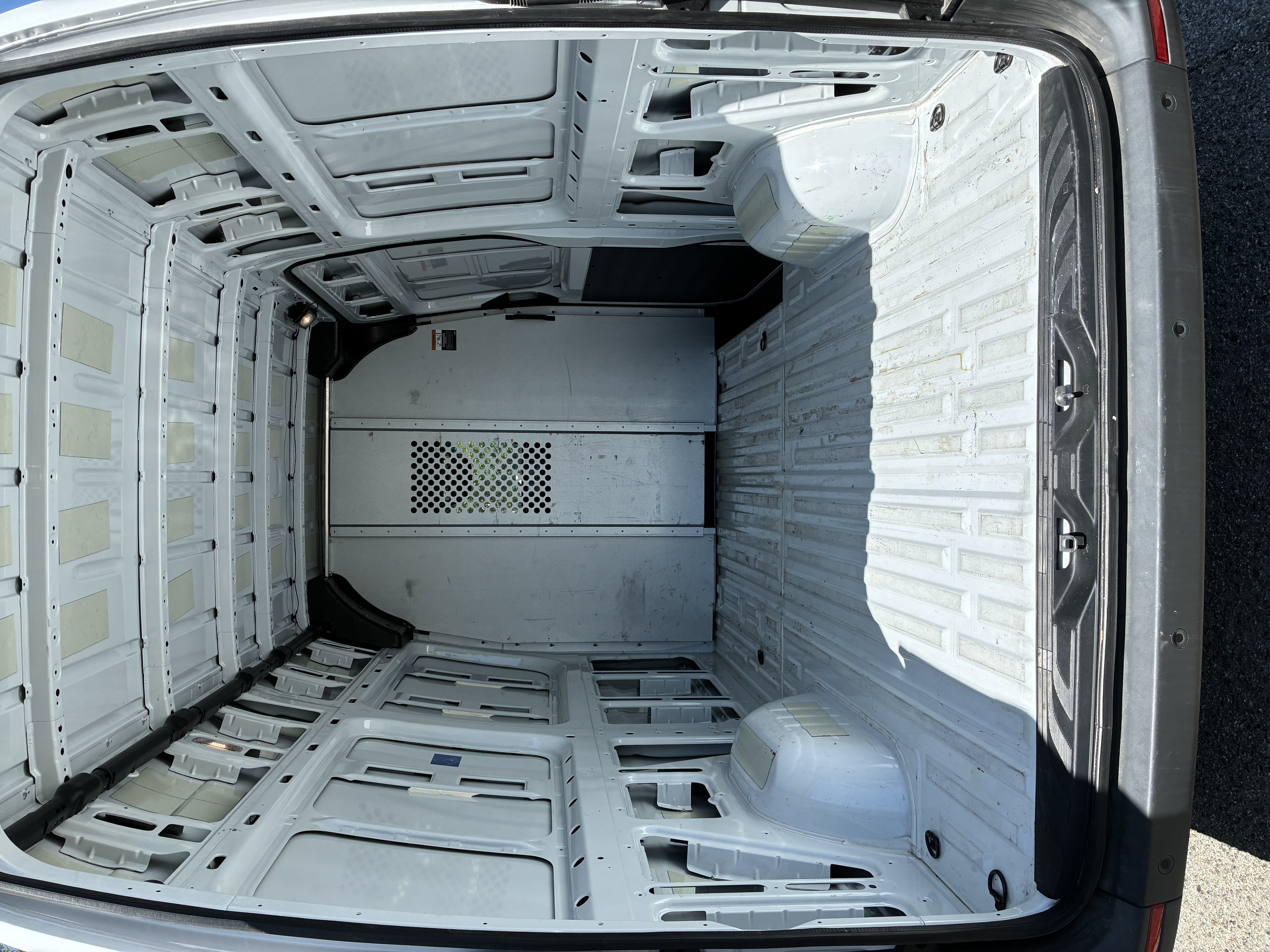 Used 2024 Mercedes-Benz Sprinter 2500 image 13