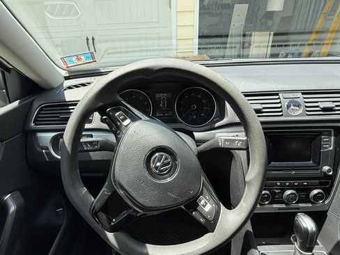 Used 2016 Volkswagen Passat 1.8T S FWD image 19