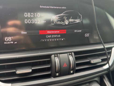Used 2019 Alfa Romeo Giulia Ti Sport w/ Quick Order Package 22U Sport RWD image 13