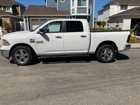 Used 2017 RAM 1500 Big Horn AWD/4WD image 14