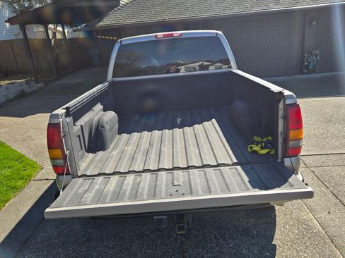 Used 2002 GMC Sierra 1500 Denali image 6