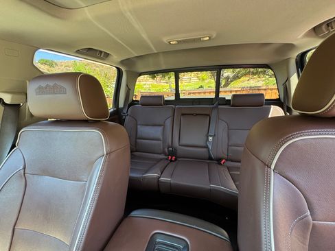Used 2019 Chevrolet Silverado 2500 High Country w/ Duramax Plus Package AWD/4WD image 13