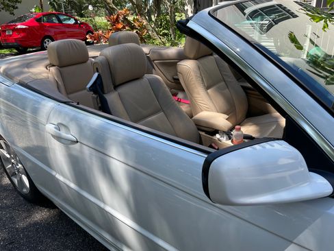Used 2006 BMW 325Ci Convertible image 27