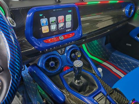 Used 2016 Chevrolet Camaro LT w/ RS Package image 8