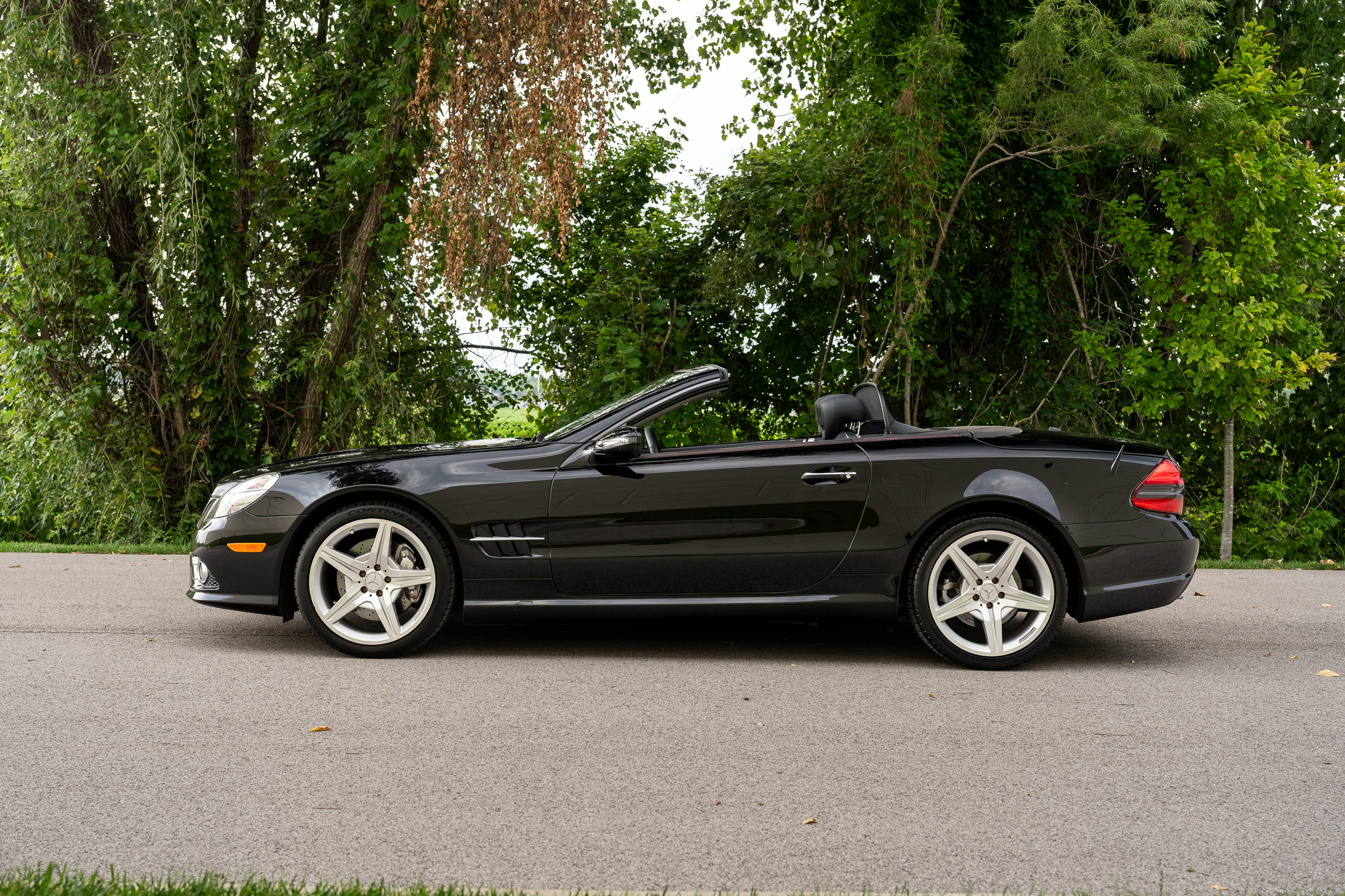 Used 2009 Mercedes-Benz SL 550 image 6