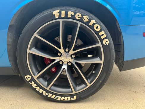 Used 2015 Dodge Challenger R/T Scat Pack w/ Leather Interior Group image 8