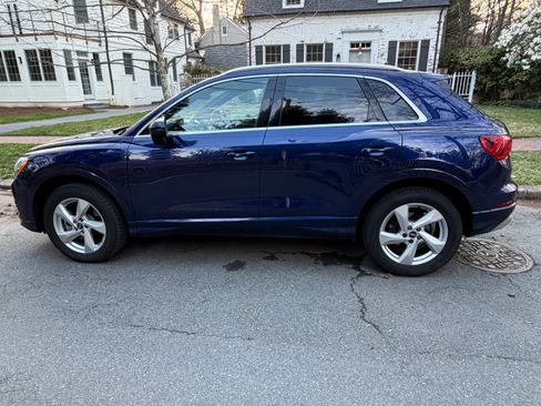 Used 2021 Audi Q3 2.0T Premium image 2