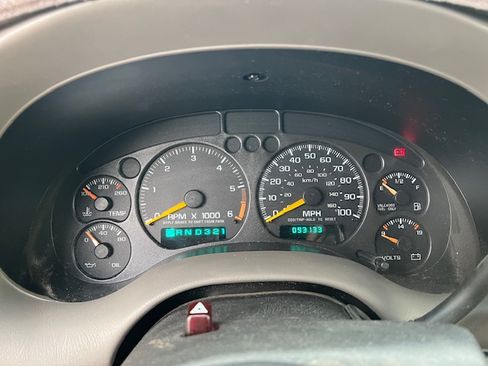 Used 1999 Chevrolet Blazer LT image 2