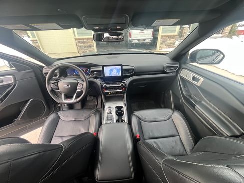 Used 2023 Ford Explorer ST w/ Equipment Group 401A image 12