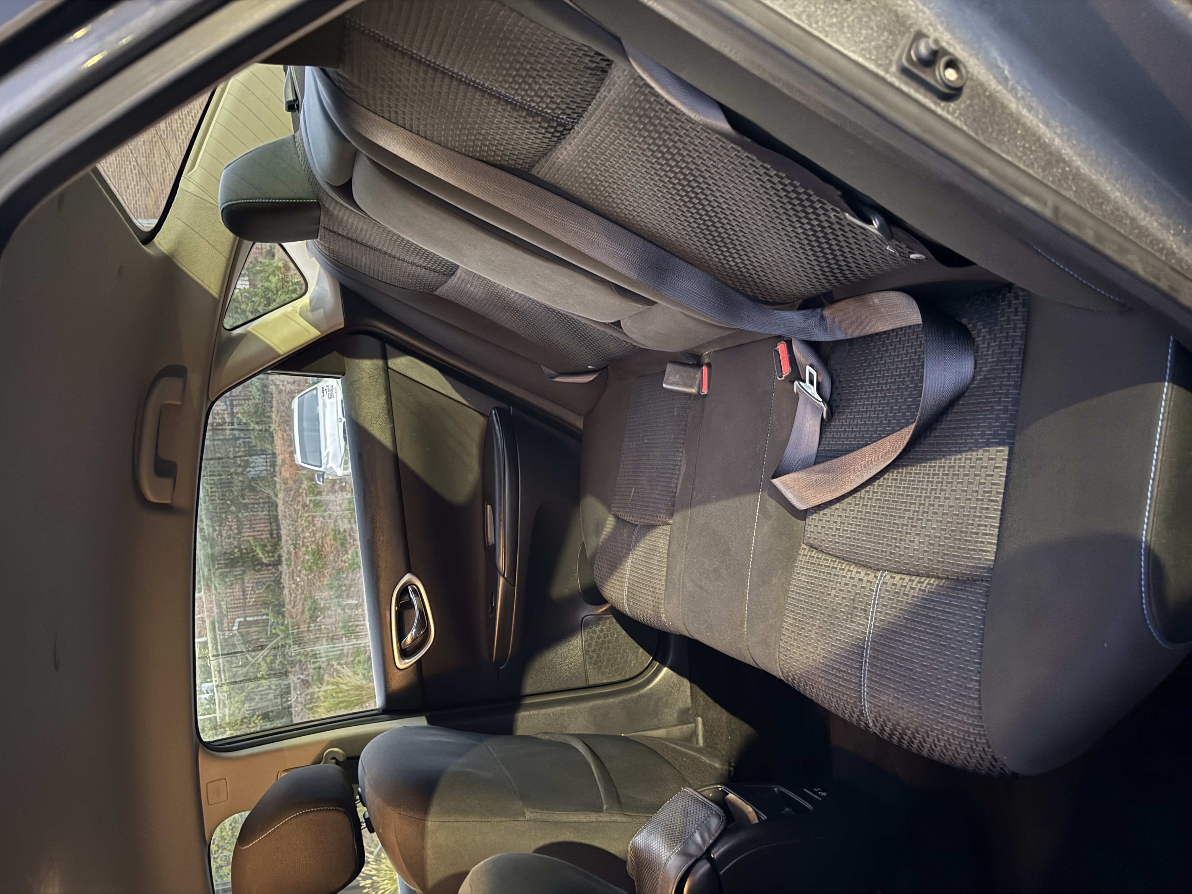 Used 2019 Nissan Sentra SR FWD image 17