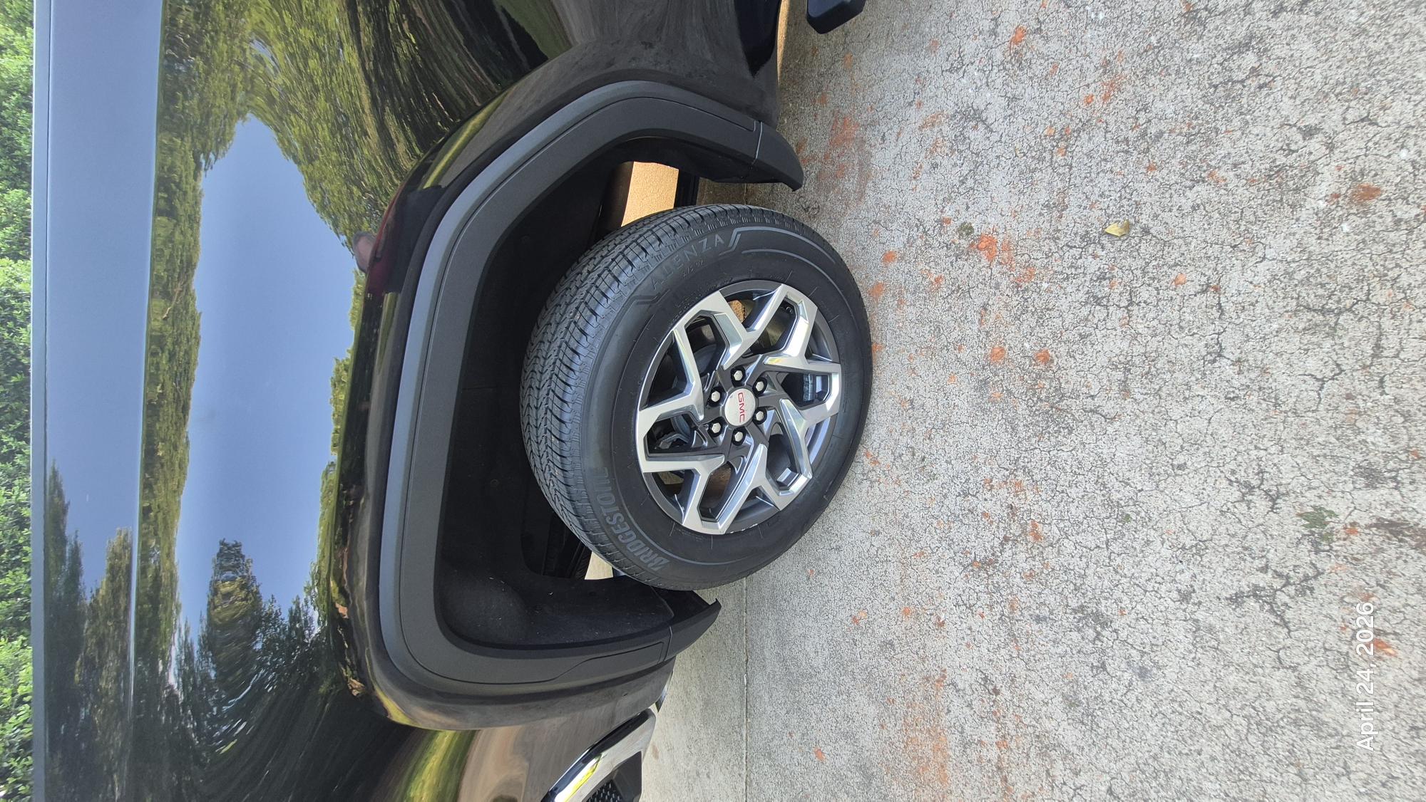 Used 2024 GMC Sierra 1500 SLT w/ SLT Convenience Package RWD image 4