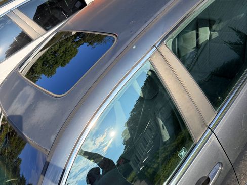 Used 2004 Honda Accord EX image 9