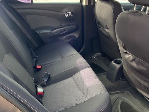 Used 2014 Nissan Versa SV image 8