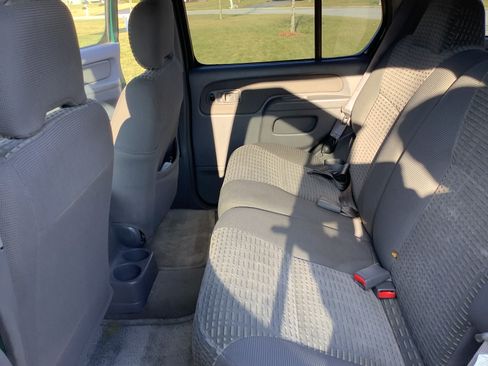 Used 2001 Nissan Xterra SE image 17