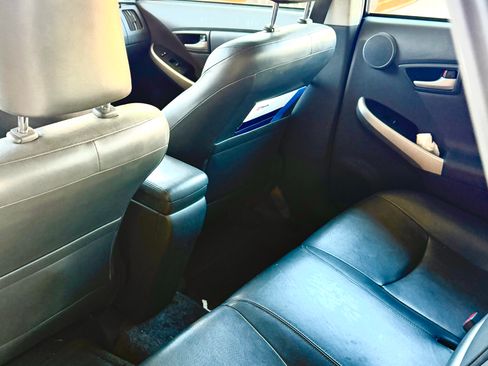 Used 2011 Toyota Prius Four w/ Navigation Pkg FWD image 9