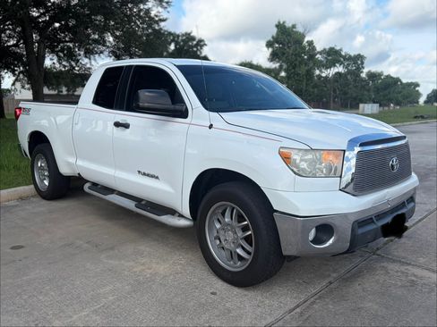 Used 2011 Toyota Tundra 2WD Double Cab image 2