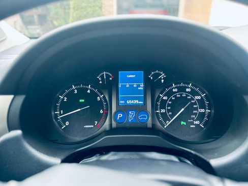 Used 2019 Lexus GX 460 image 8