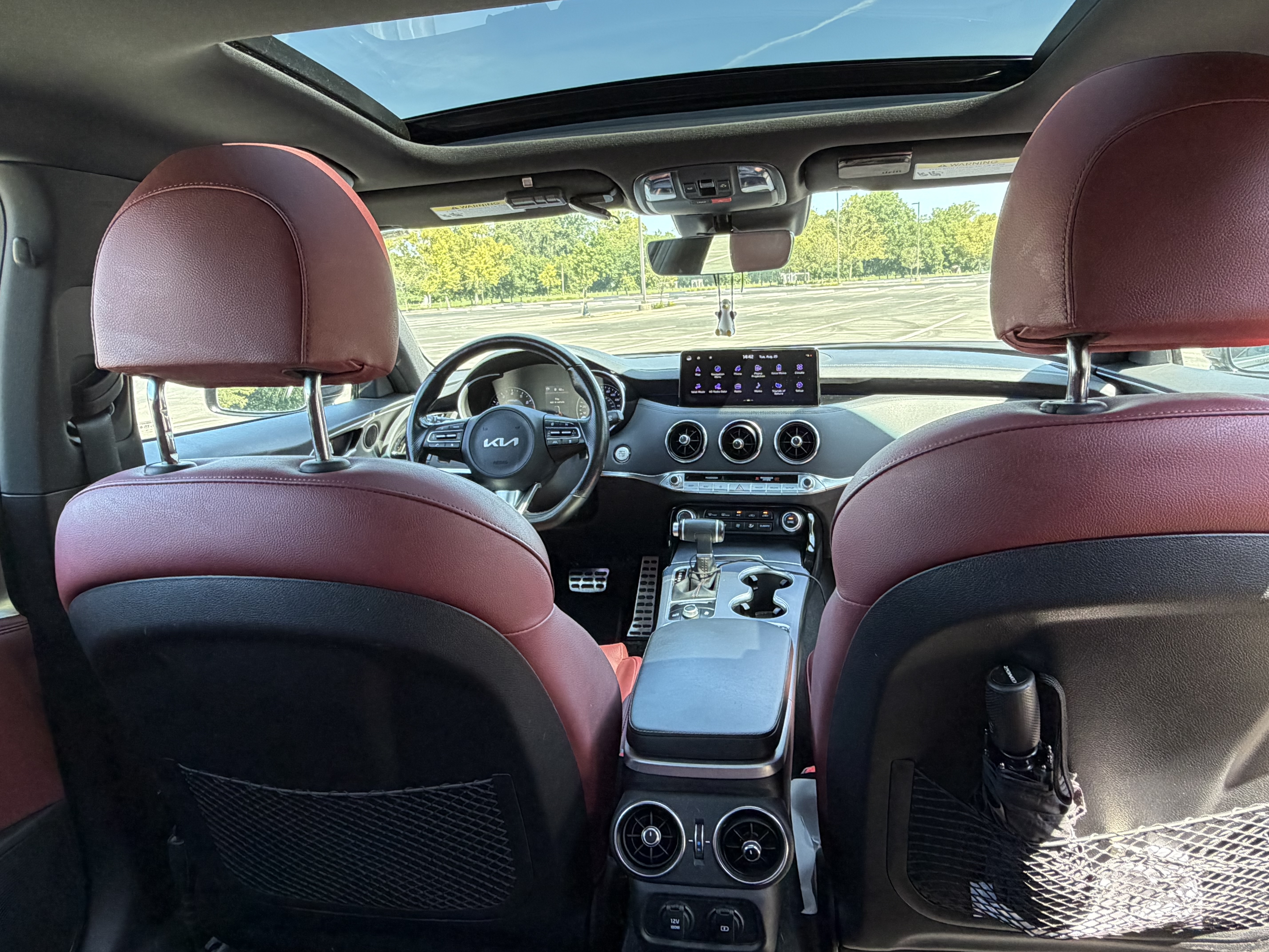 Used 2022 Kia Stinger GT1 w/ Red Interior Color Package AWD/4WD image 10