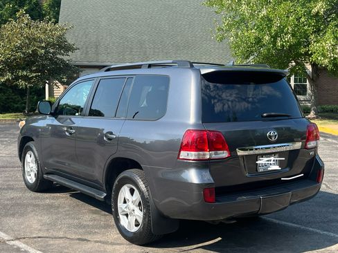 Used 2011 Toyota Land Cruiser image 9