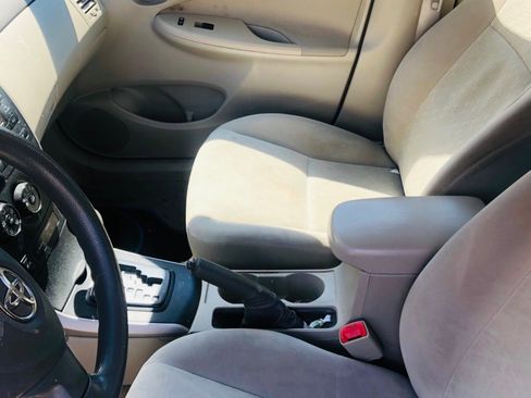 Used 2009 Toyota Corolla LE w/ All Weather Guard Pkg FWD image 4