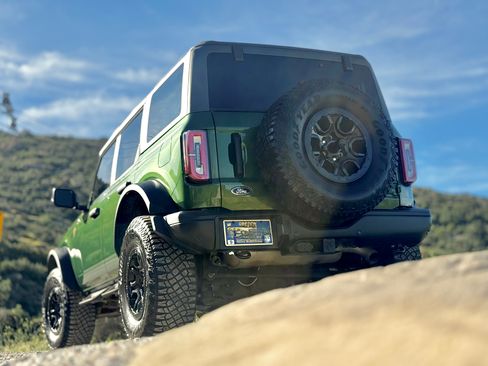 Used 2023 Ford Bronco Badlands w/ Sasquatch Package image 6