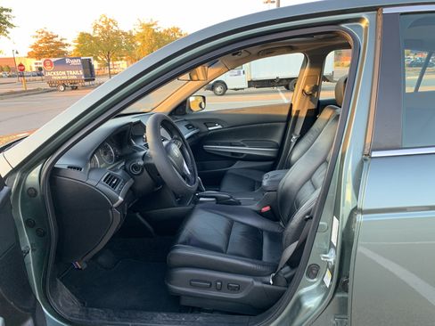 Used 2009 Honda Accord EX-L image 10