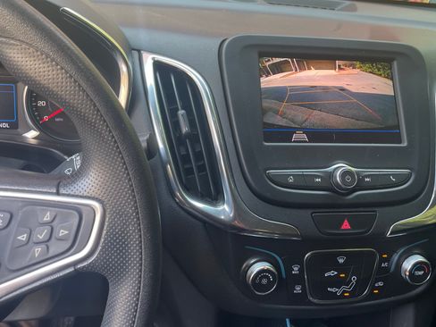 Used 2020 Chevrolet Equinox LT image 15