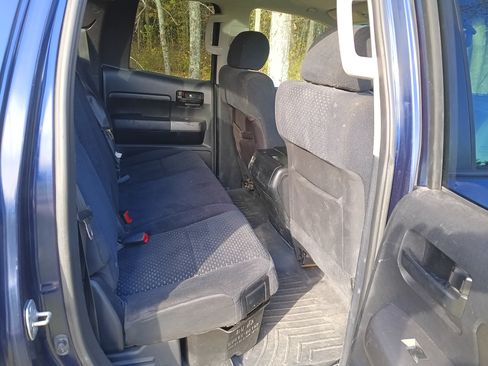 Used 2010 Toyota Tundra 4x4 Double Cab w/ SR5 Pkg image 31