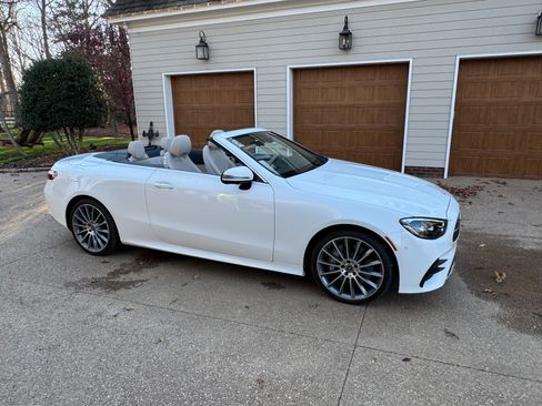Used 2023 Mercedes-Benz E 450 4MATIC Cabriolet image 9