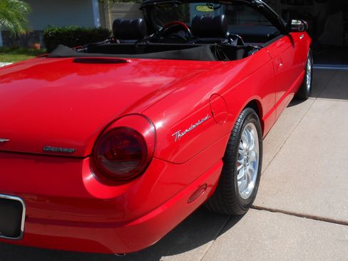 Used 2003 Ford Thunderbird RWD image 10