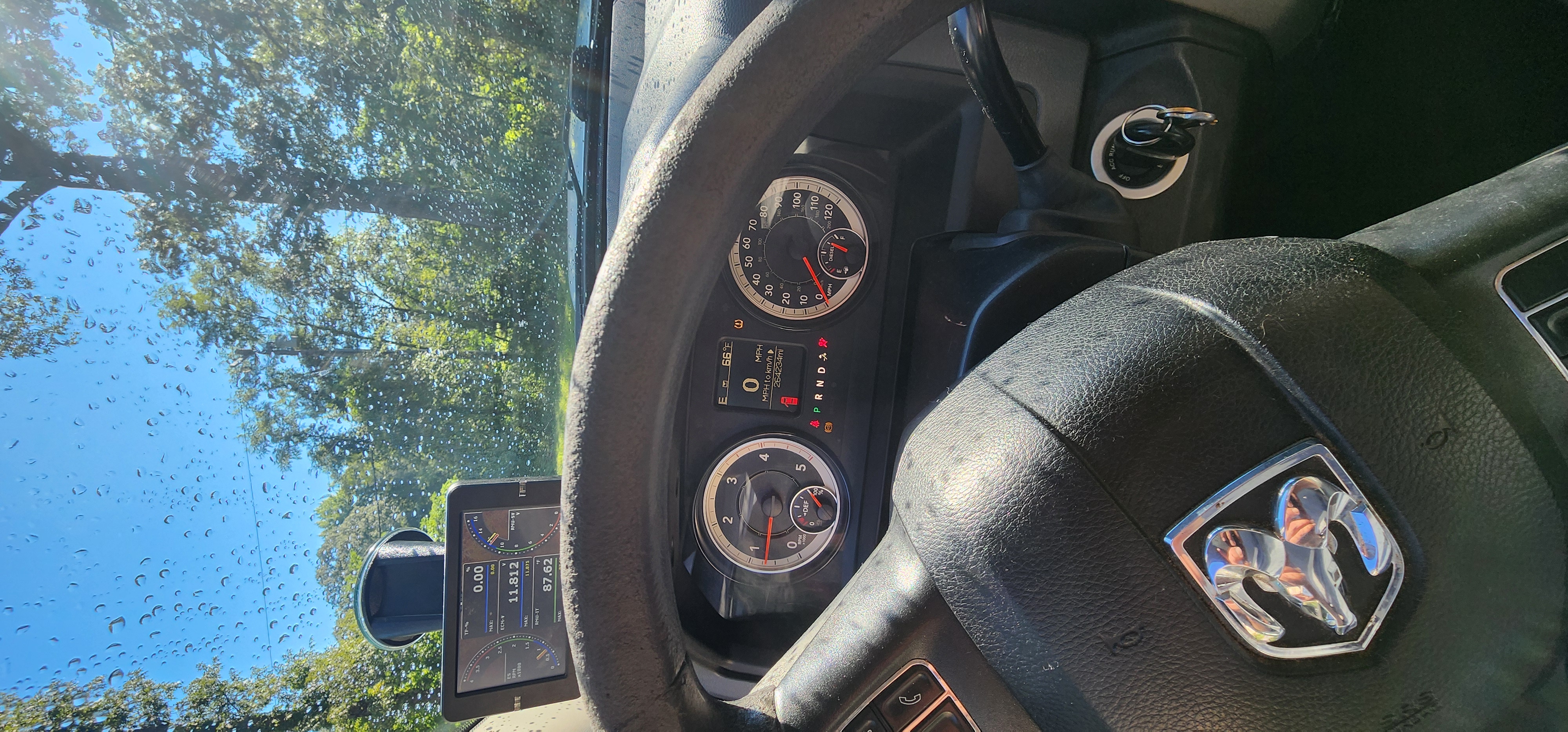 Used 2017 RAM 2500 SLT AWD/4WD image 8