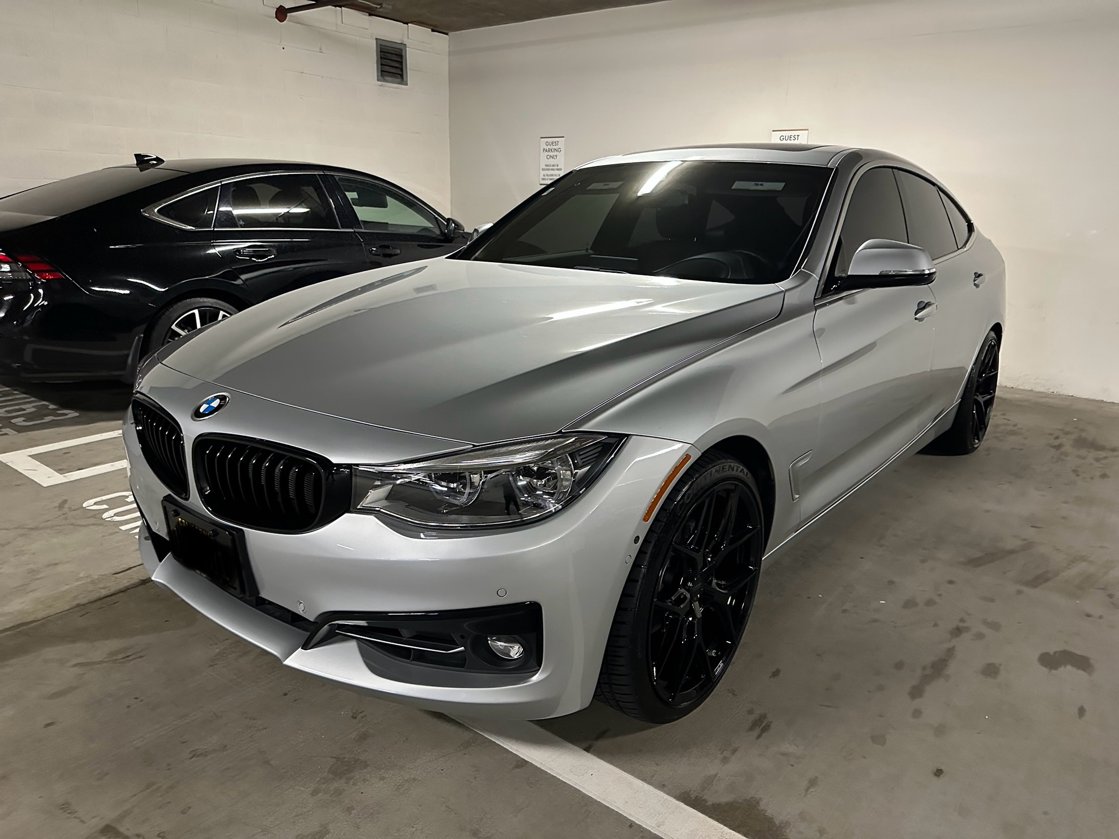 Used 2018 BMW 330i Gran Turismo xDrive AWD/4WD image 1