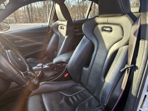 Used 2018 BMW M3 CS image 12