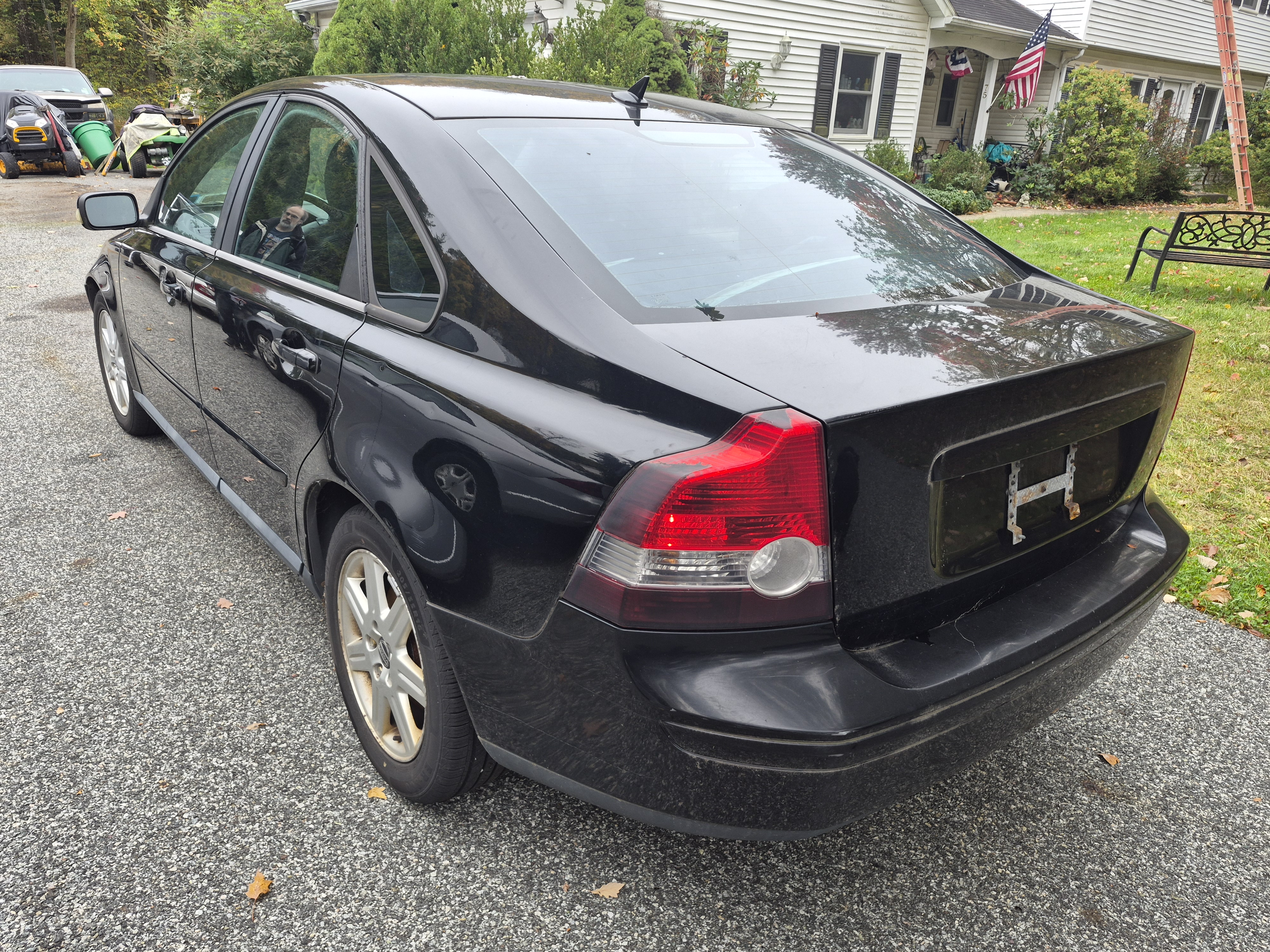 Used 2004 Volvo S40 2.4i FWD image 2