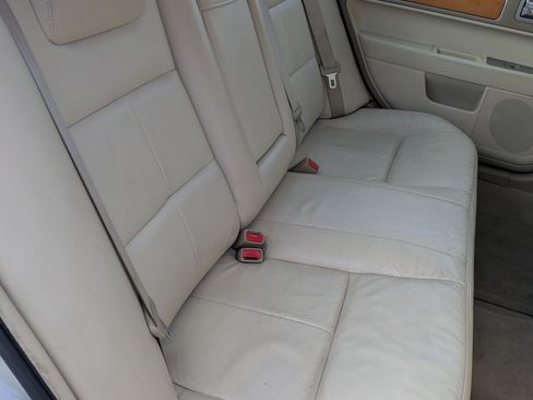 Used 2007 Lincoln MKZ image 17