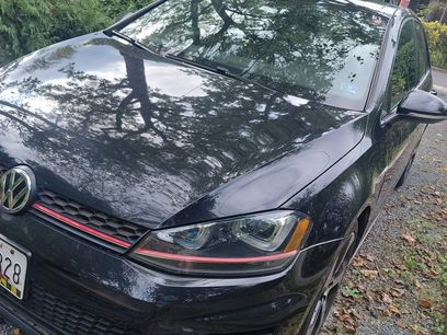 Used 2017 Volkswagen GTI SE