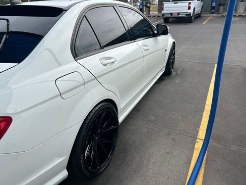 Used 2009 Mercedes-Benz C 63 AMG Sedan image 4