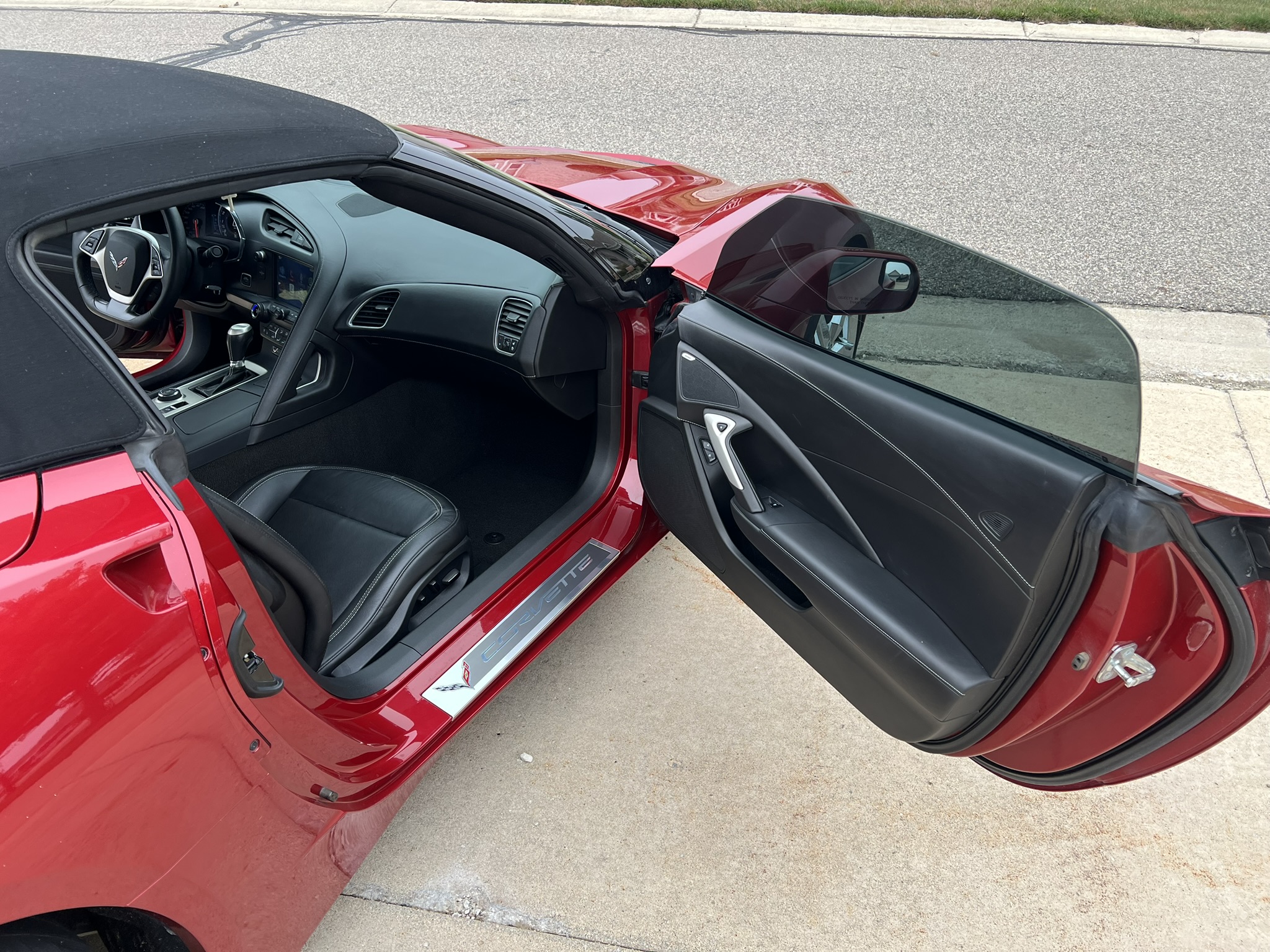 Used 2014 Chevrolet Corvette Stingray Convertible w/ 3LT Preferred Equipment Group RWD image 15